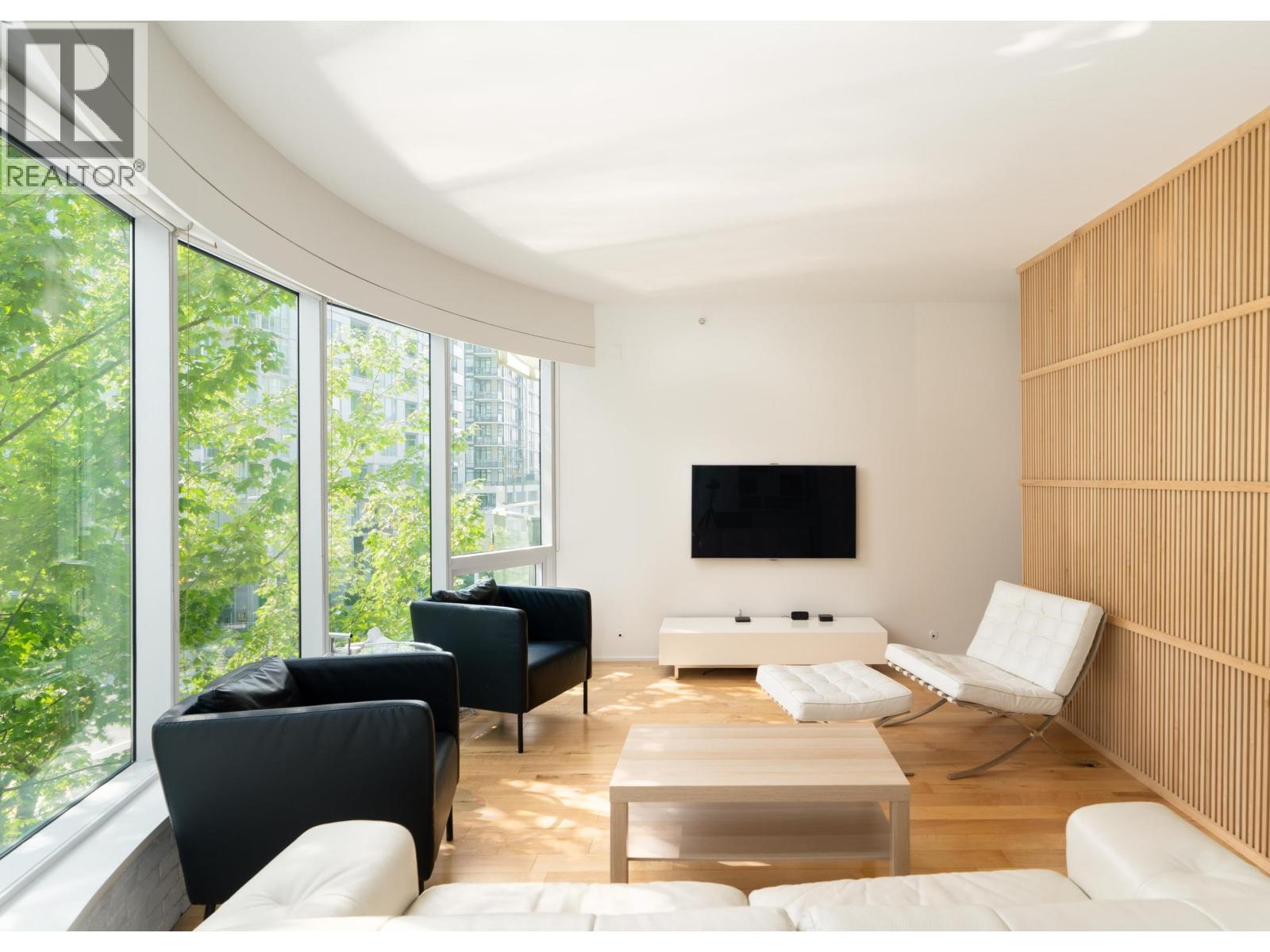 406 1661 Ontario Street, Vancouver, British Columbia V5Y 0C3 - Photo 1 - R3154307