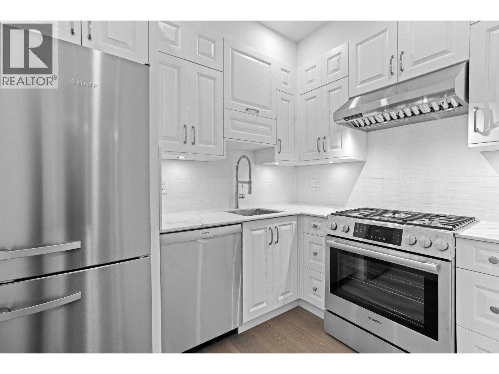 5417 Greentree Road, West Vancouver, British Columbia  V7W 1N3 - Photo 11 - R3154296