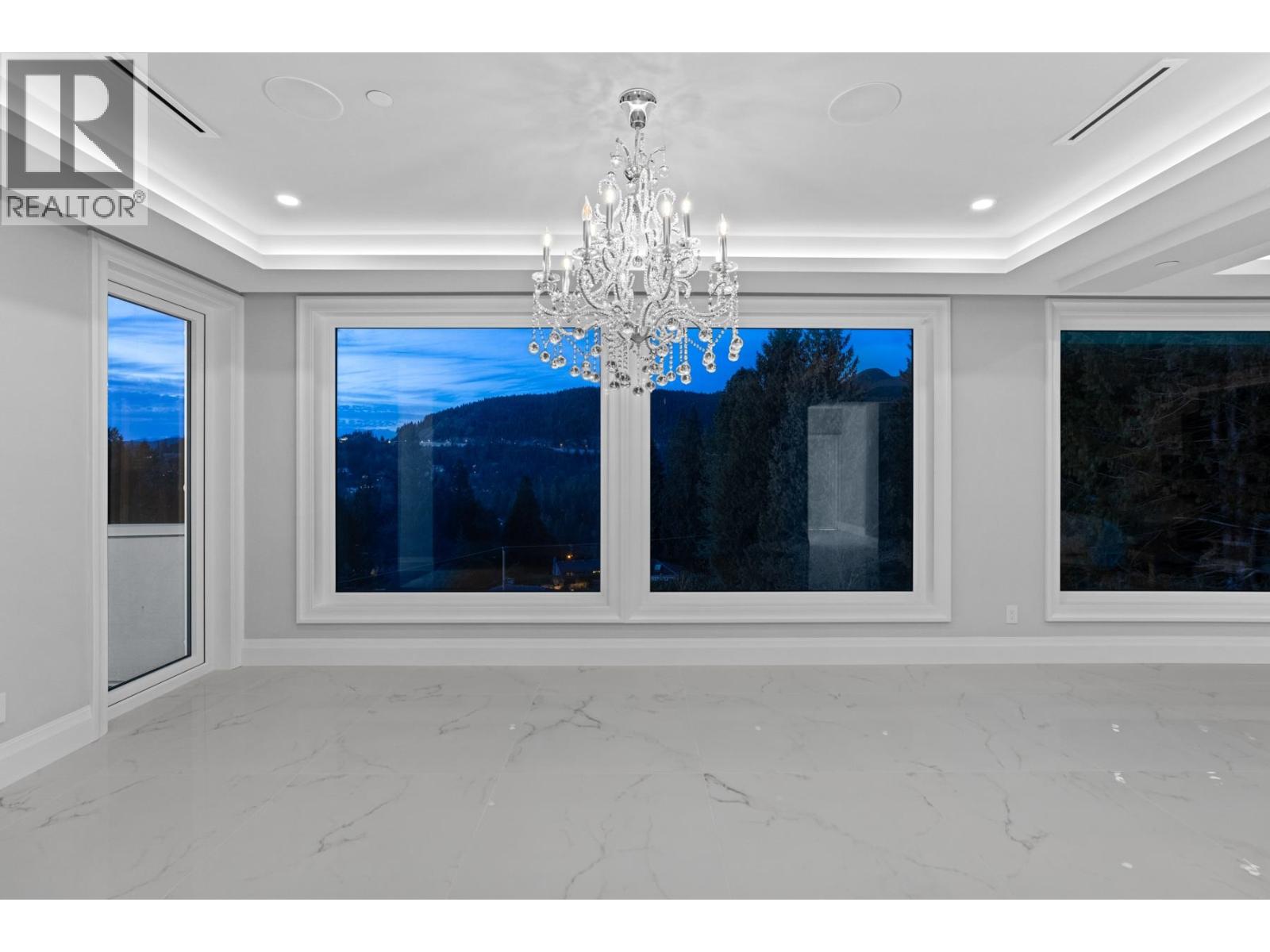 5417 Greentree Road, West Vancouver, British Columbia  V7W 1N3 - Photo 15 - R3154296