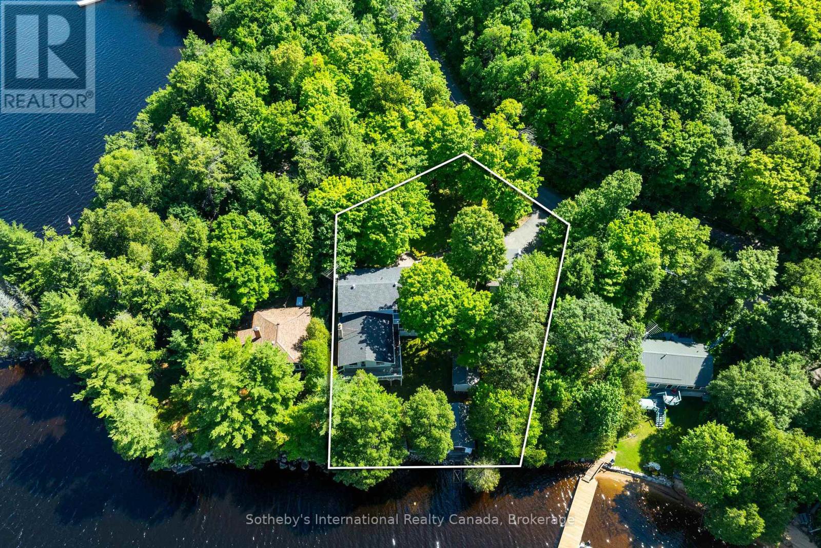 326 Chikopi Road, Magnetawan (Ahmic Harbour), Ontario  P0A 1P0 - Photo 2 - X13659404