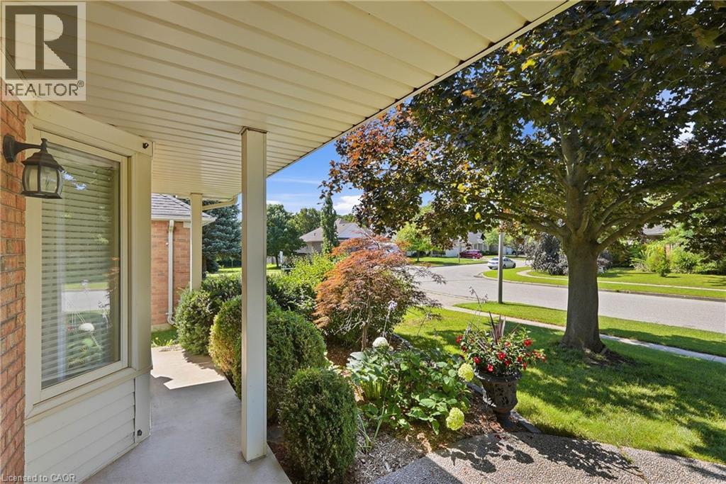 46 Devils Creek Drive, Cambridge, Ontario  N1S 4Y3 - Photo 6 - 40854395