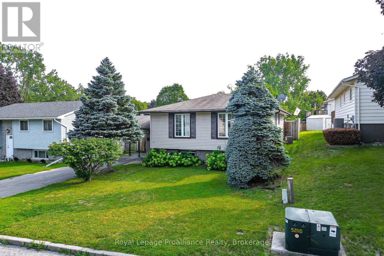 5 Van Alstine Drive, Quinte West, Ontario  K8V 6K4 - Photo 2 - X13659470