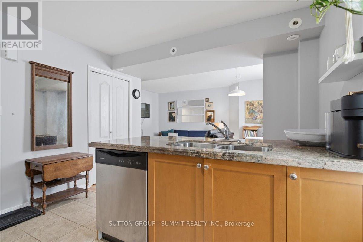 201 - 25 Strangford Lane, Toronto, Ontario M1L 0E5 - Photo 14 - E13659398