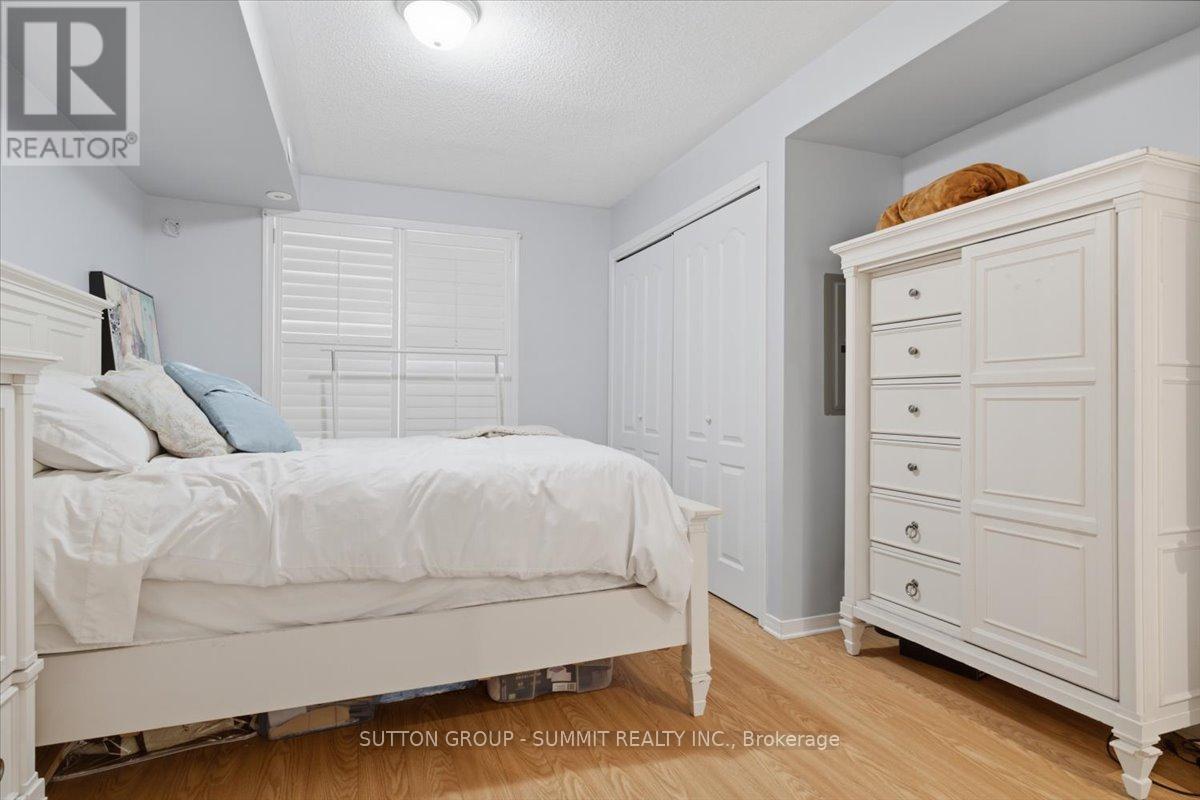 201 - 25 Strangford Lane, Toronto, Ontario M1L 0E5 - Photo 17 - E13659398