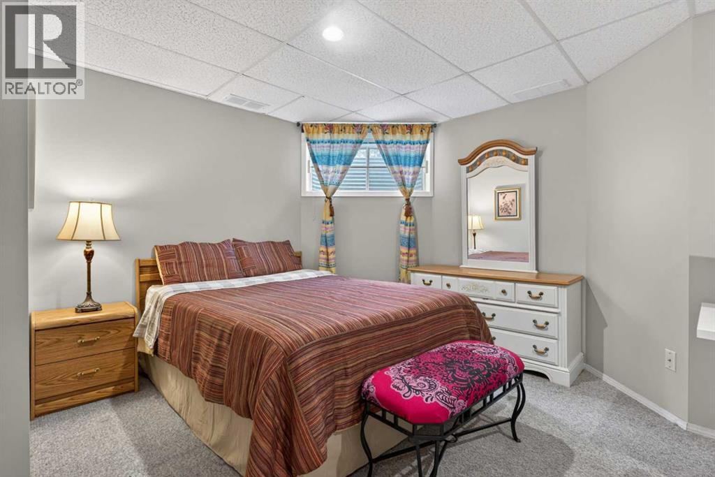 935 Shawnee Drive SW, Calgary, Alberta  T2Y 2G9 - Photo 39 - A2314560