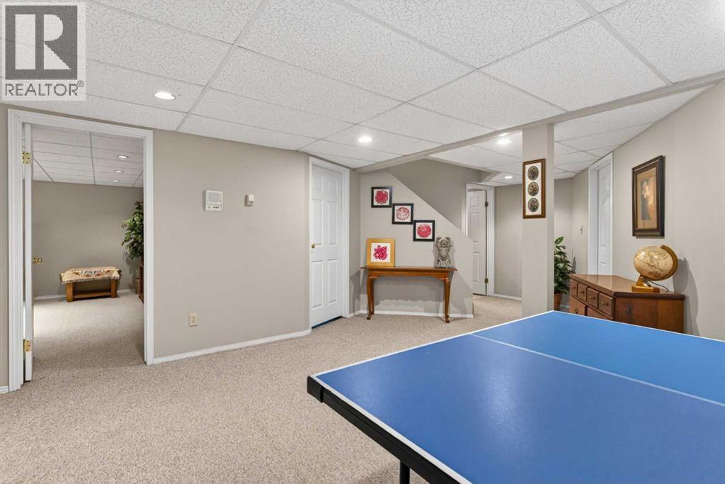 935 Shawnee Drive SW, Calgary, Alberta  T2Y 2G9 - Photo 38 - A2314560