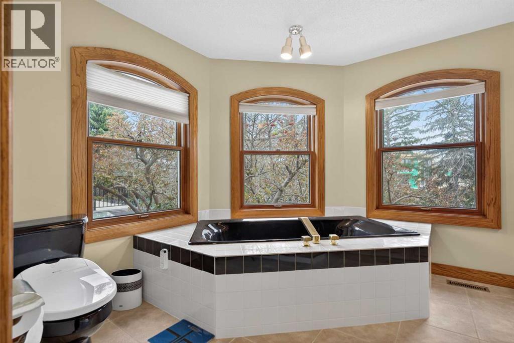 935 Shawnee Drive SW, Calgary, Alberta  T2Y 2G9 - Photo 29 - A2314560