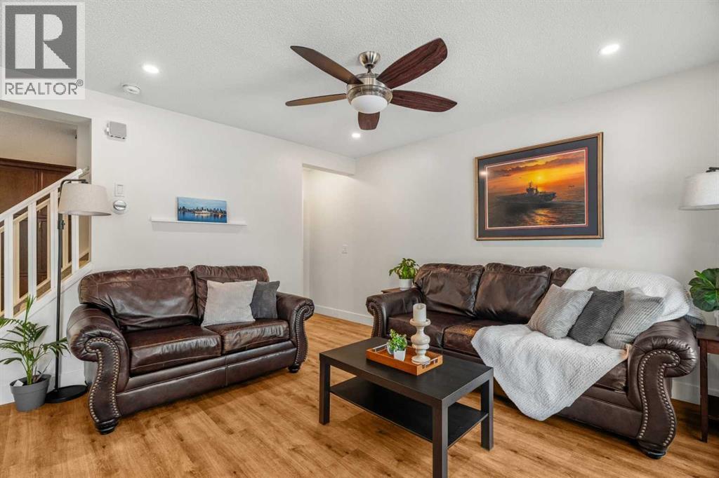 173 Windstone Link SW, Airdrie, Alberta  T4B 3V8 - Photo 5 - A2331363