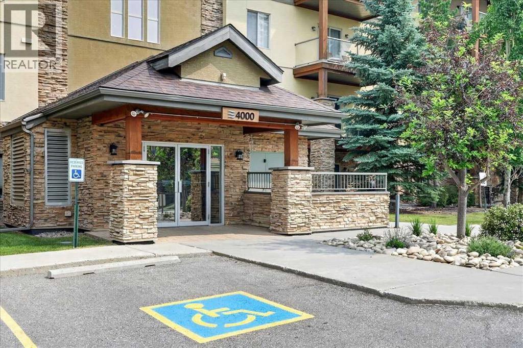 4210, 92 Crystal Shores Road, Okotoks, Alberta  T1S 2N2 - Photo 44 - A2332604