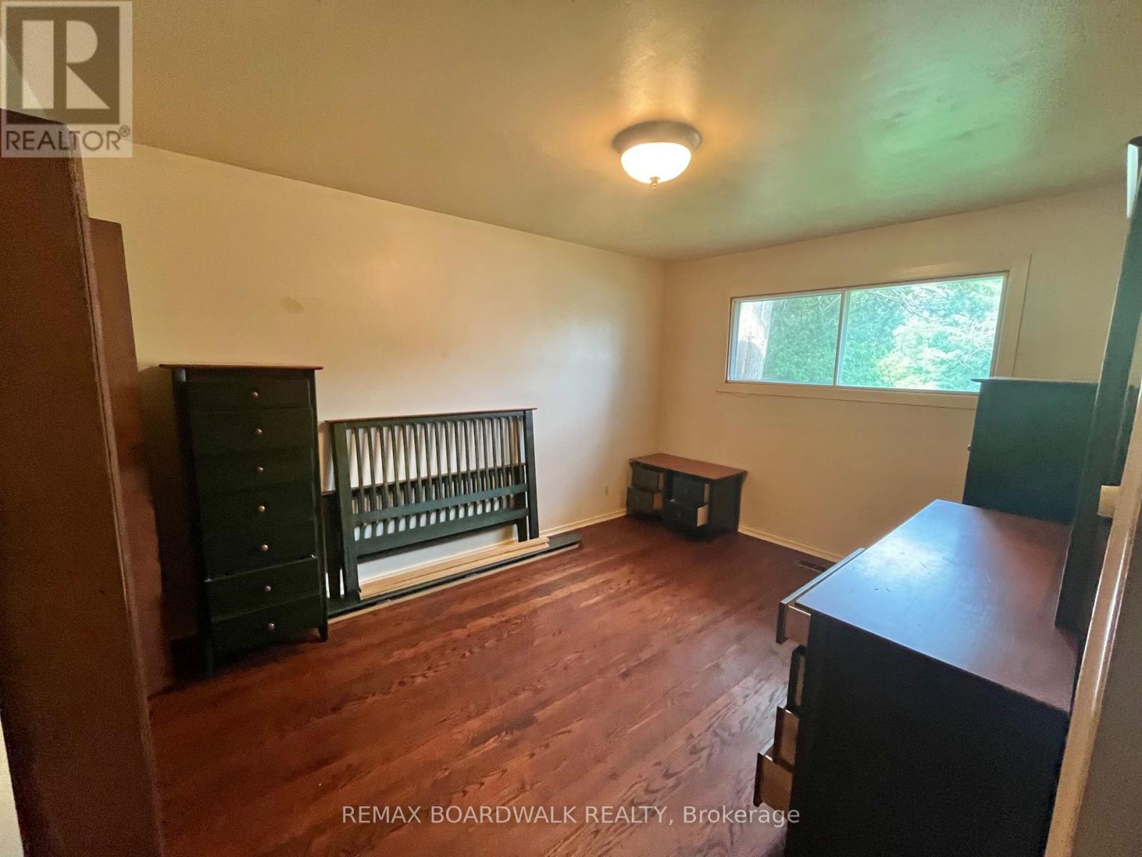 1363 Duford Drive, Ottawa, Ontario  K1E 1E3 - Photo 10 - X13659466