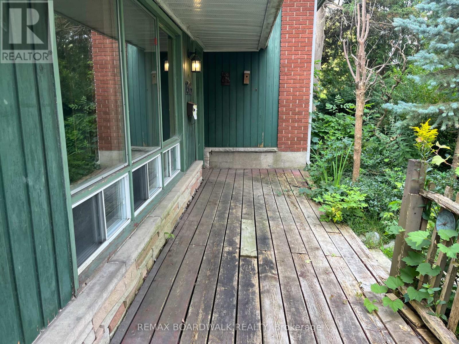1363 Duford Drive, Ottawa, Ontario  K1E 1E3 - Photo 2 - X13659466