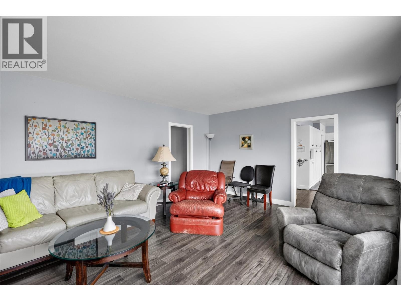 317 Haynes Street, Penticton, British Columbia  V2A 5S1 - Photo 4 - 10397367