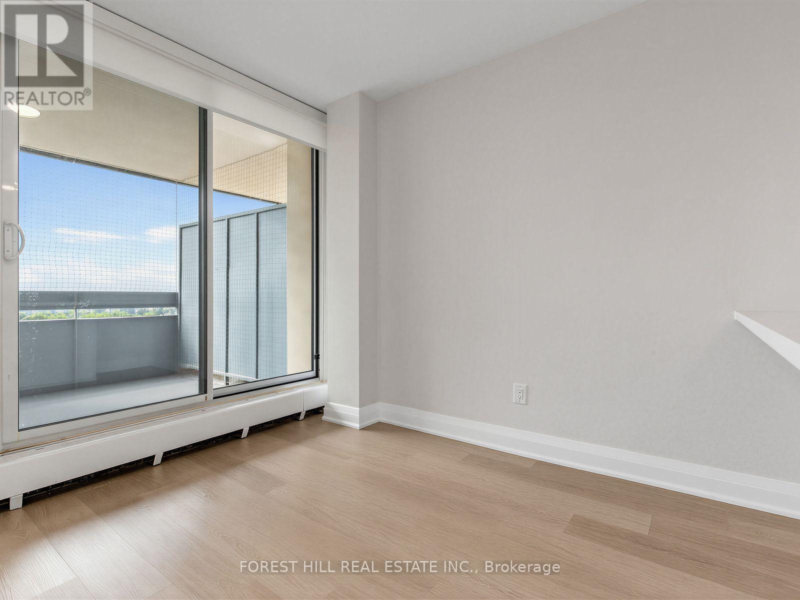 1408 - 141 Lyon Court, Toronto, Ontario  M6B 3H2 - Photo 13 - W13659418