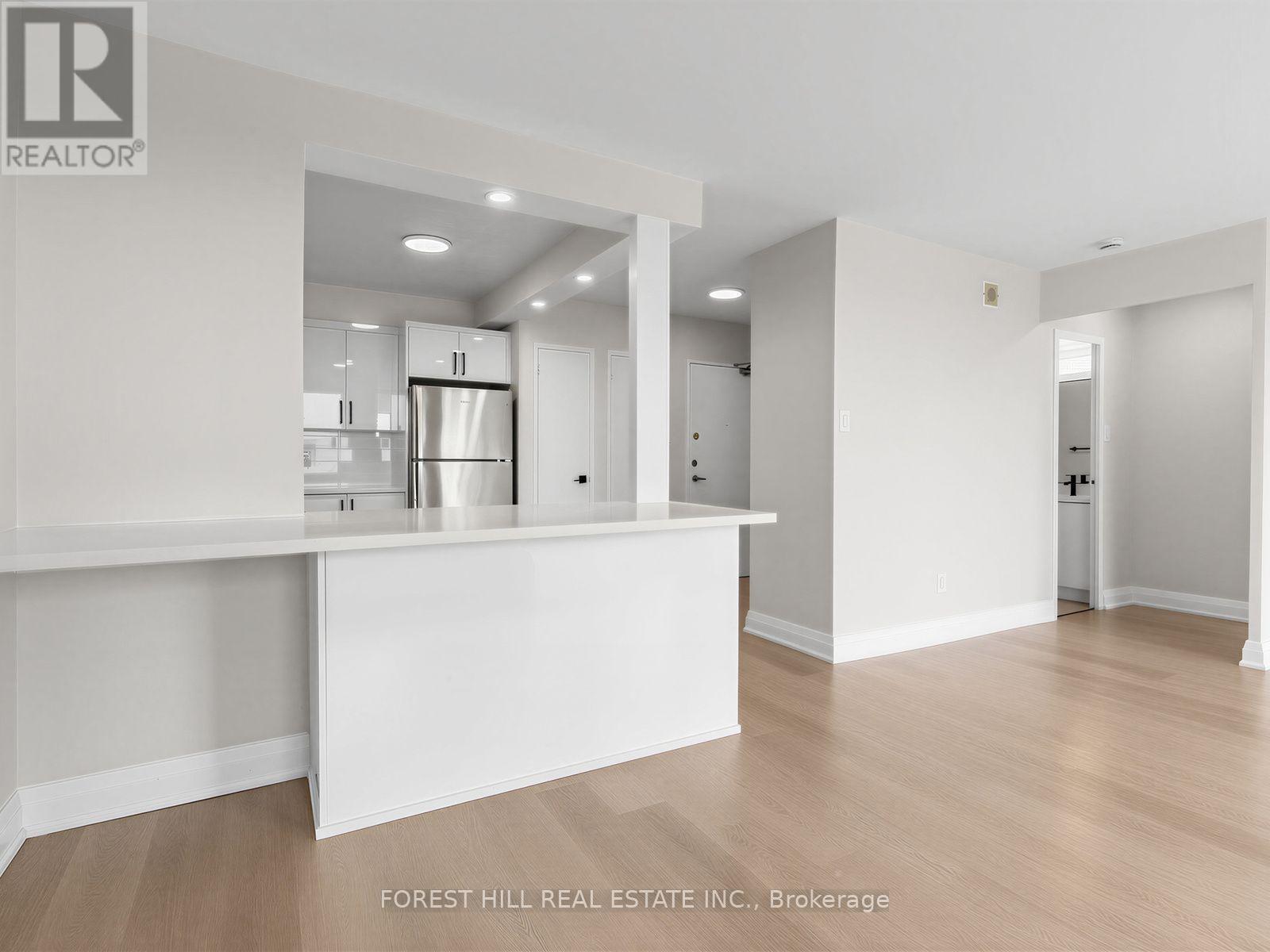 1408 - 141 Lyon Court, Toronto, Ontario  M6B 3H2 - Photo 6 - W13659418