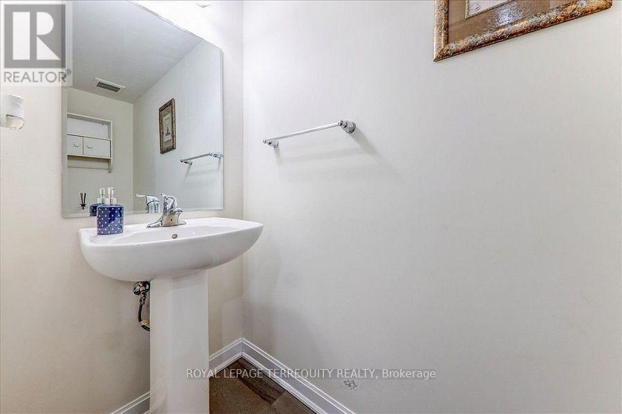 2412 Fall Harvest Crescent, Pickering, Ontario L1X 0G2 - Photo 29 - E13629022