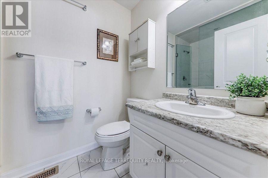 2412 Fall Harvest Crescent, Pickering, Ontario L1X 0G2 - Photo 34 - E13629022