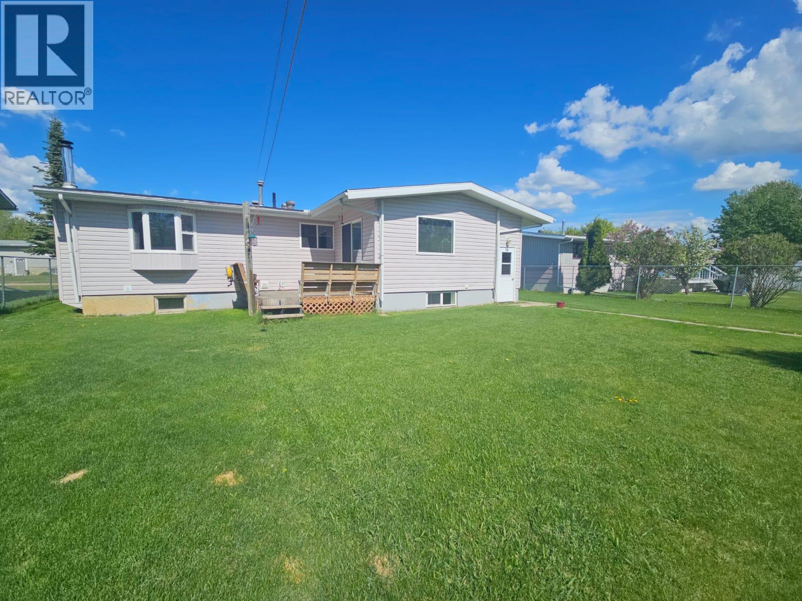 4917 45 Street NE, Chetwynd, British Columbia  V0C 1J0 - Photo 40 - 10379090