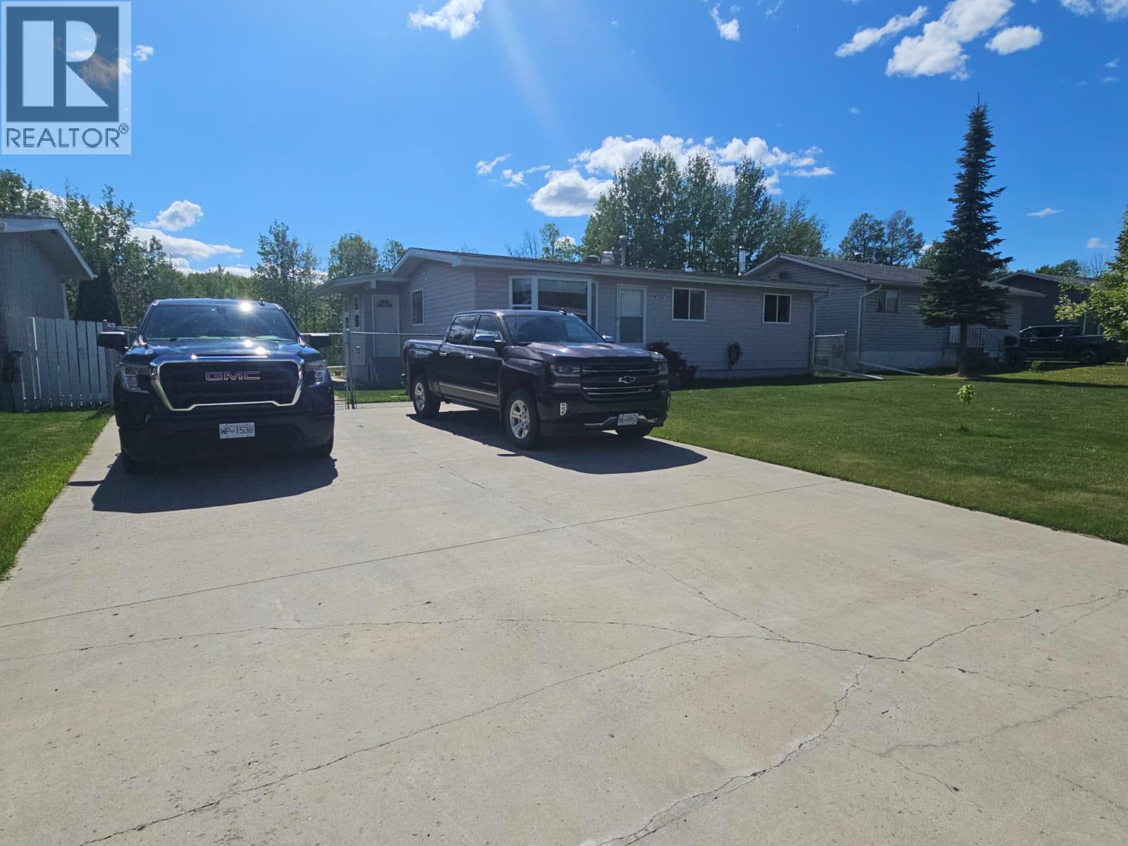 4917 45 Street NE, Chetwynd, British Columbia  V0C 1J0 - Photo 5 - 10379090