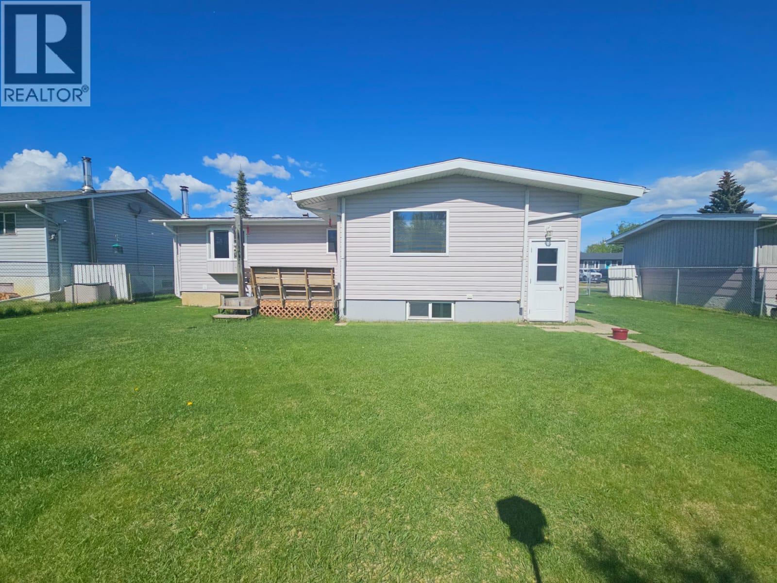 4917 45 Street NE, Chetwynd, British Columbia  V0C 1J0 - Photo 36 - 10379090