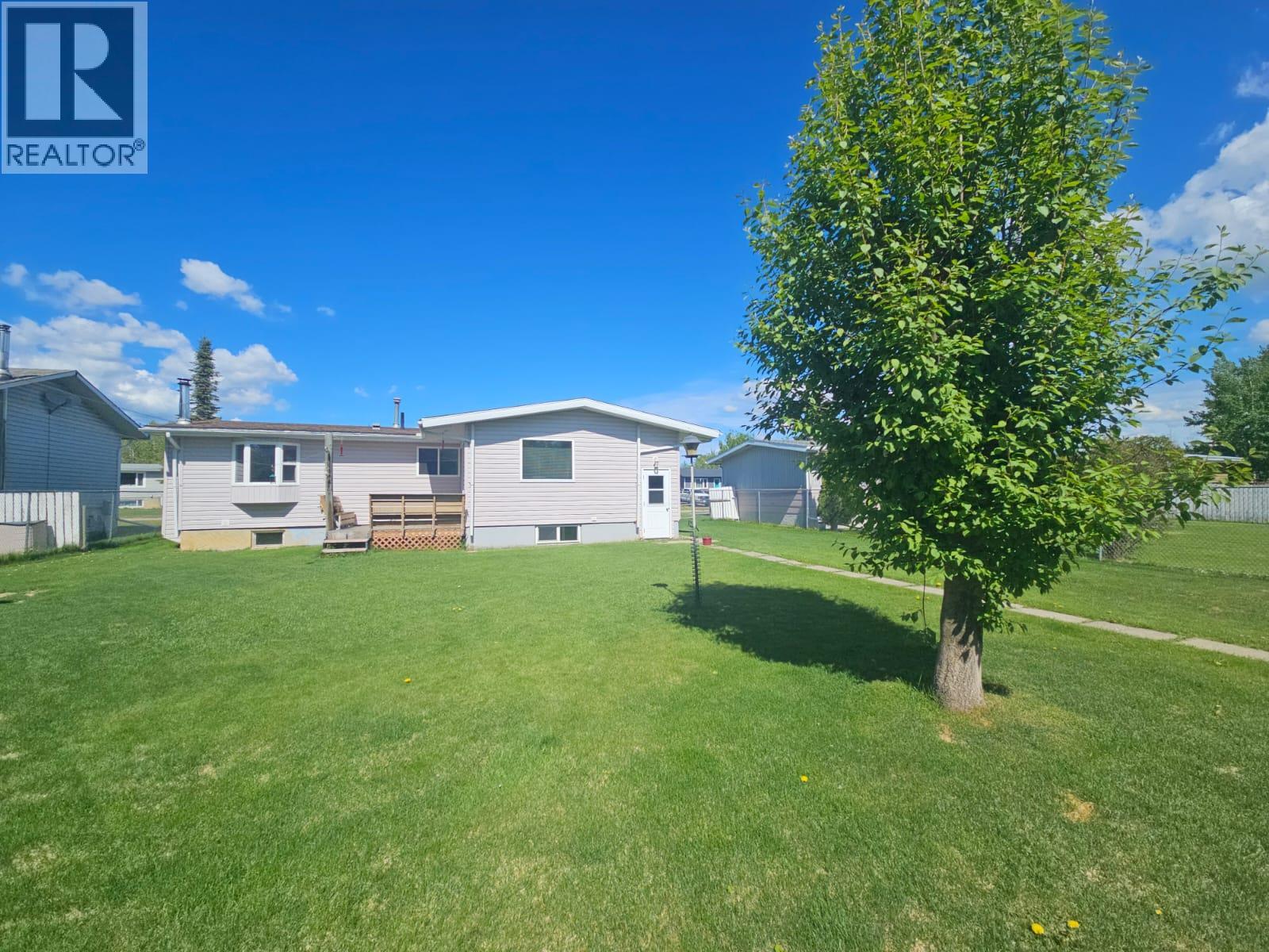 4917 45 Street NE, Chetwynd, British Columbia  V0C 1J0 - Photo 39 - 10379090