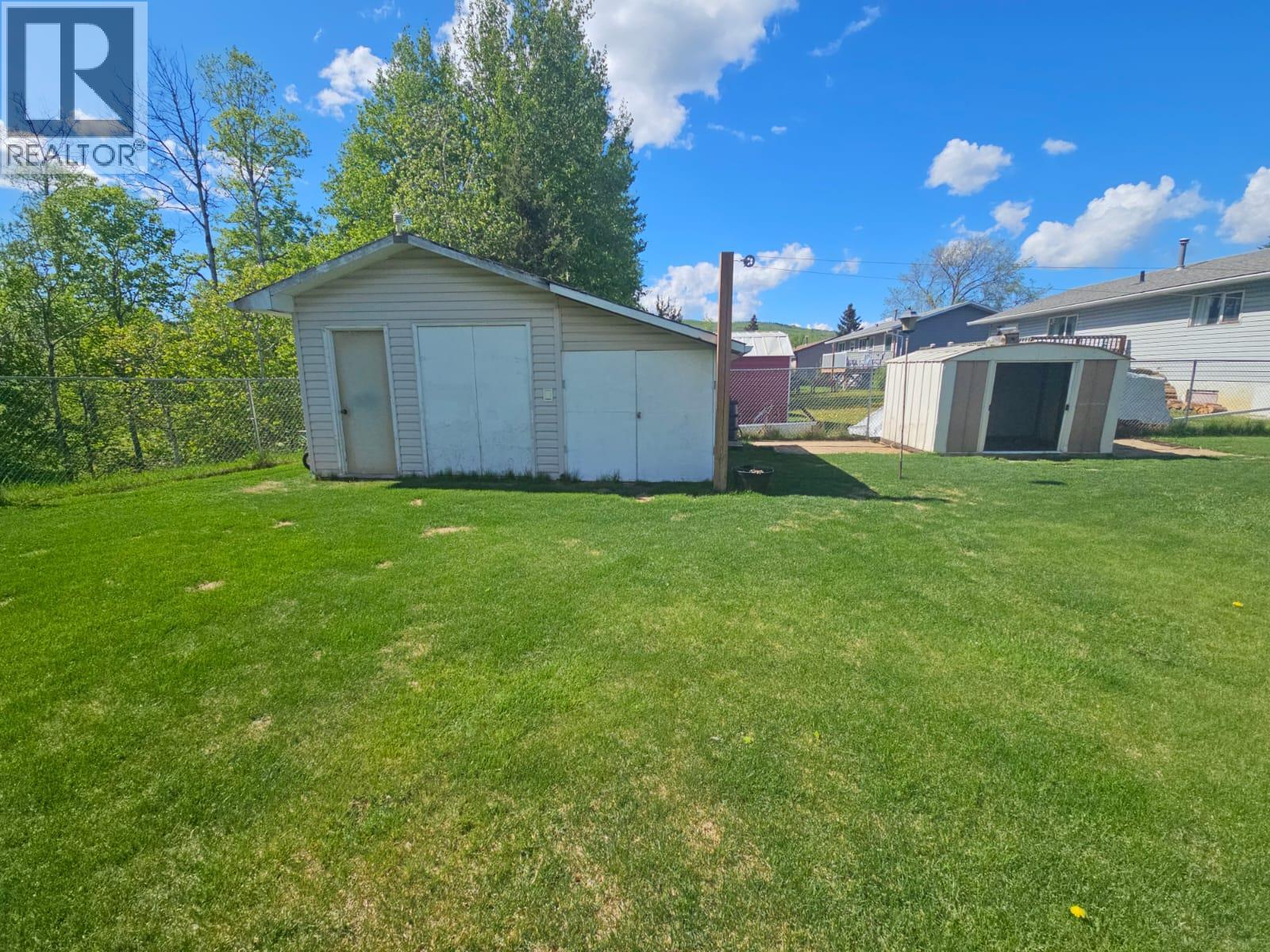 4917 45 Street NE, Chetwynd, British Columbia  V0C 1J0 - Photo 34 - 10379090