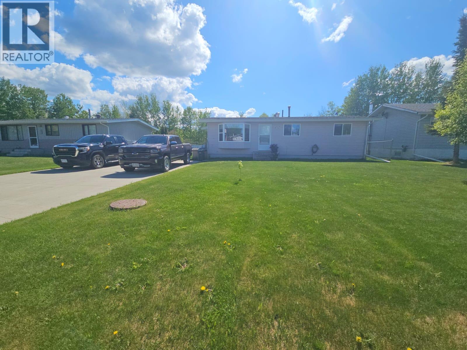 4917 45 Street NE, Chetwynd, British Columbia  V0C 1J0 - Photo 2 - 10379090
