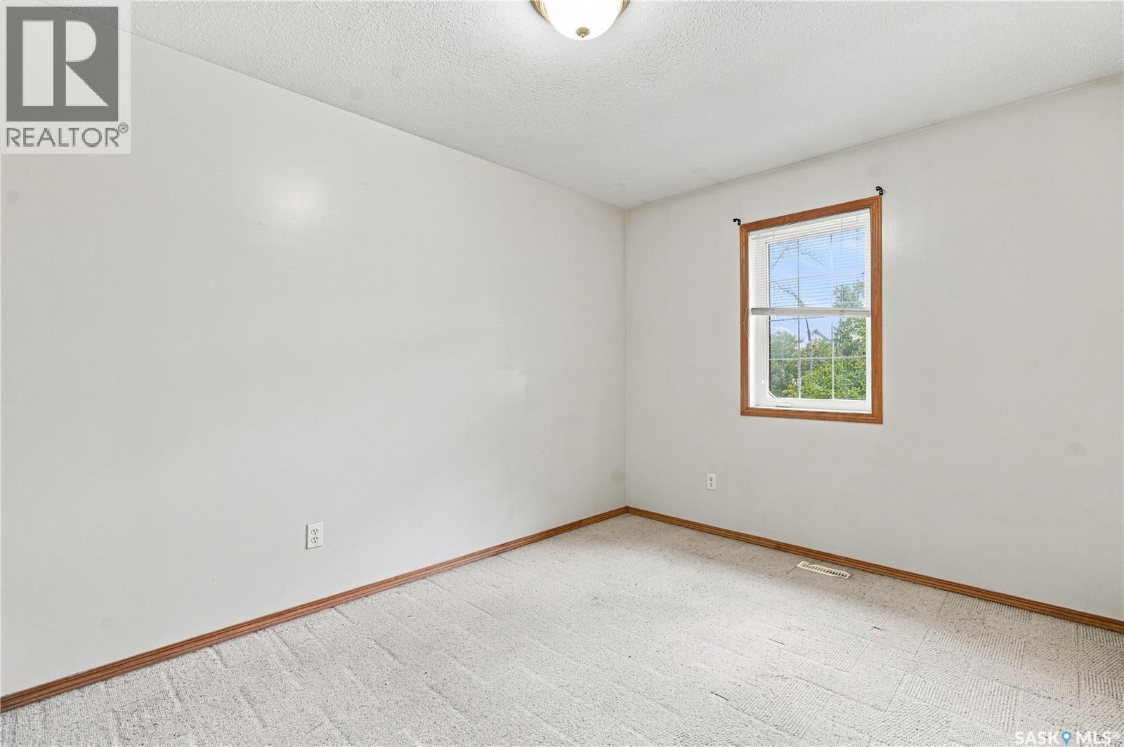 2 110 Keevil Crescent, Saskatoon, Saskatchewan  S7N 4N8 - Photo 27 - SK045136