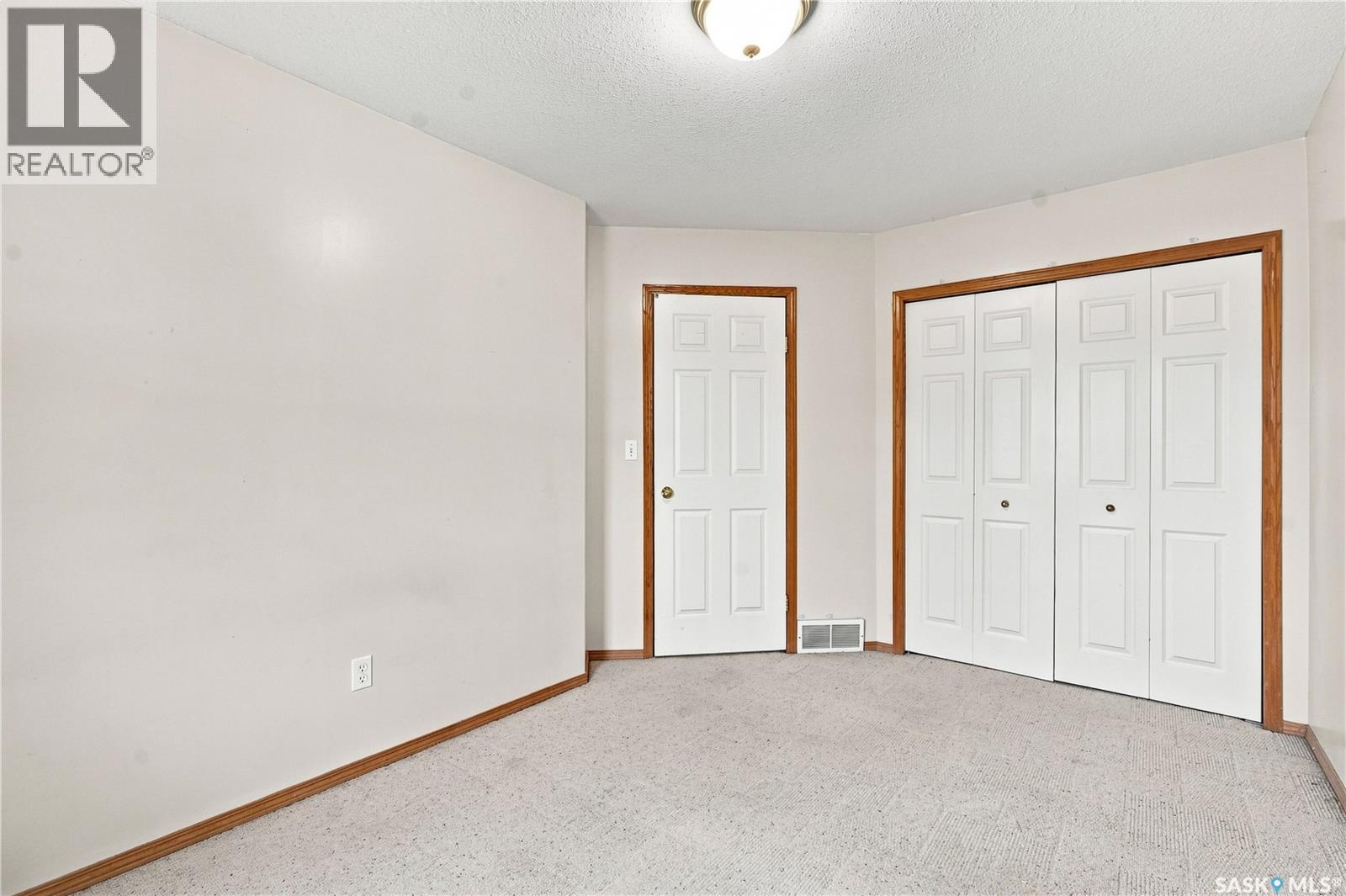 2 110 Keevil Crescent, Saskatoon, Saskatchewan  S7N 4N8 - Photo 28 - SK045136