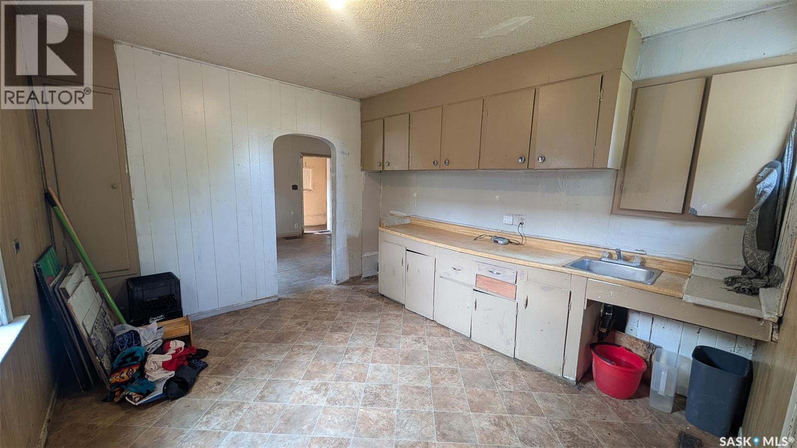 967 Rae Street, Regina, Saskatchewan  S4T 2B5 - Photo 6 - SK045094