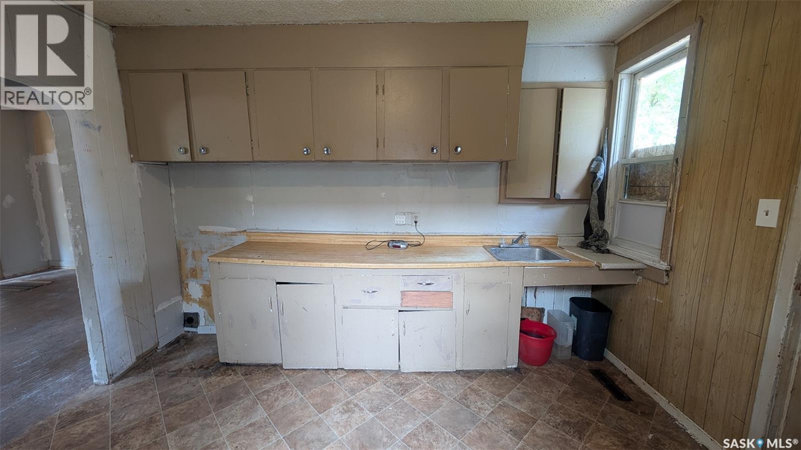 967 Rae Street, Regina, Saskatchewan  S4T 2B5 - Photo 7 - SK045094