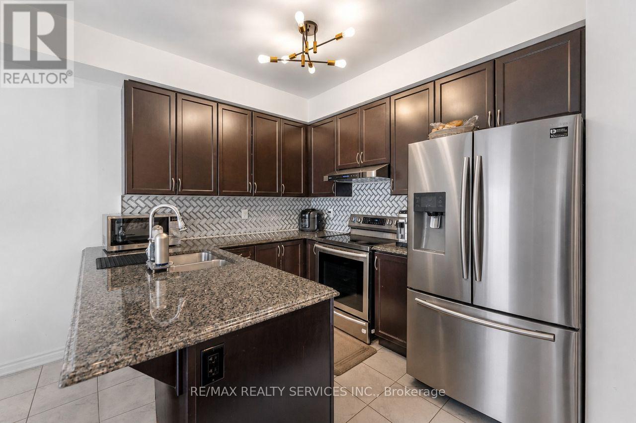 14 Emerald Coast Trail, Brampton, Ontario  L7A 5A7 - Photo 17 - W13658590