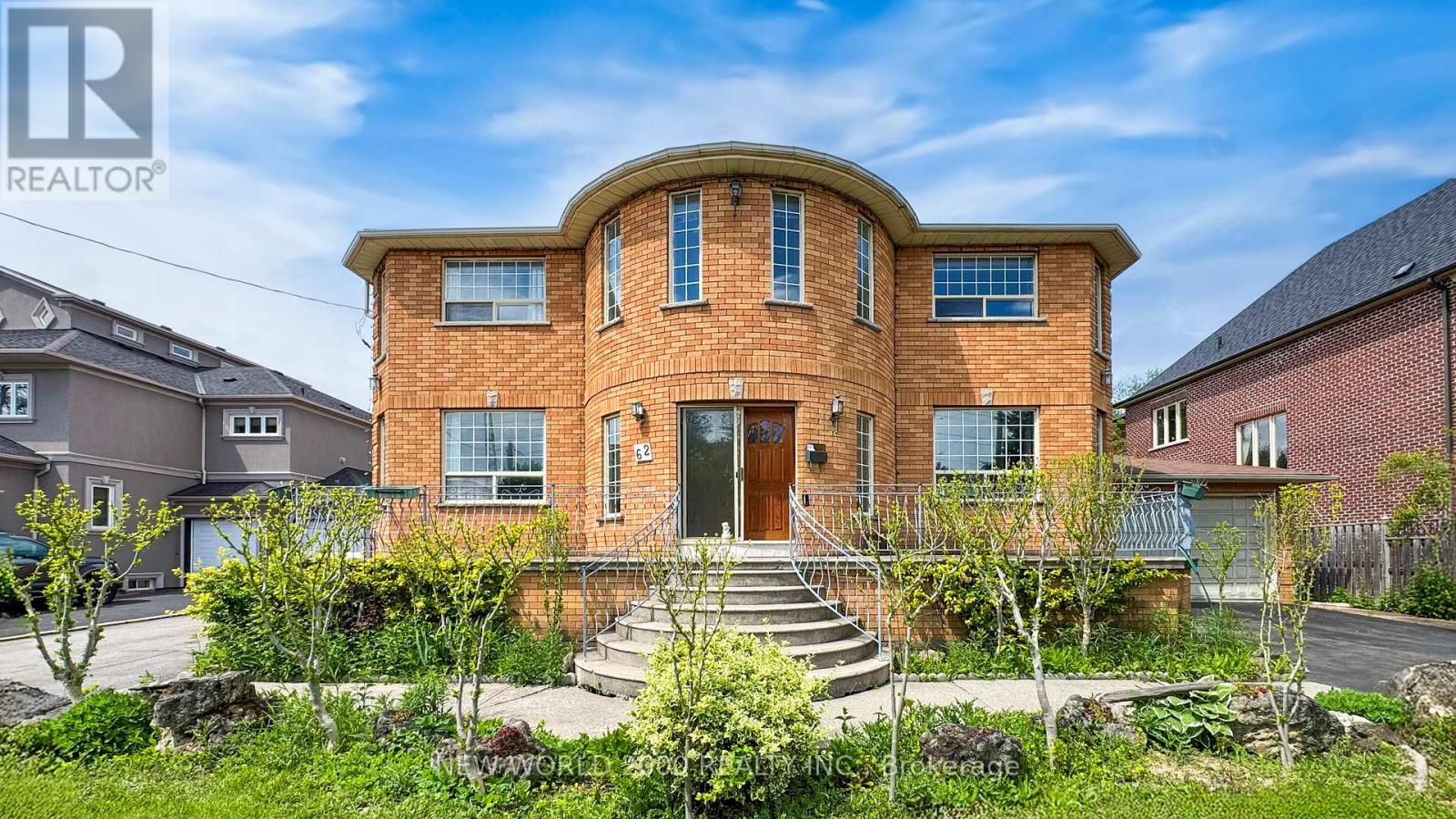 62 Langstaff Road W, Richmond Hill, Ontario  L4C 6N3 - Photo 2 - N12997558