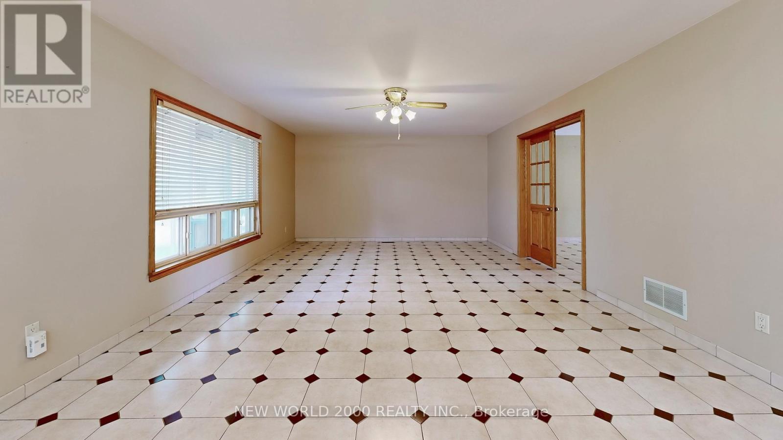 62 Langstaff Road W, Richmond Hill, Ontario  L4C 6N3 - Photo 15 - N12997558