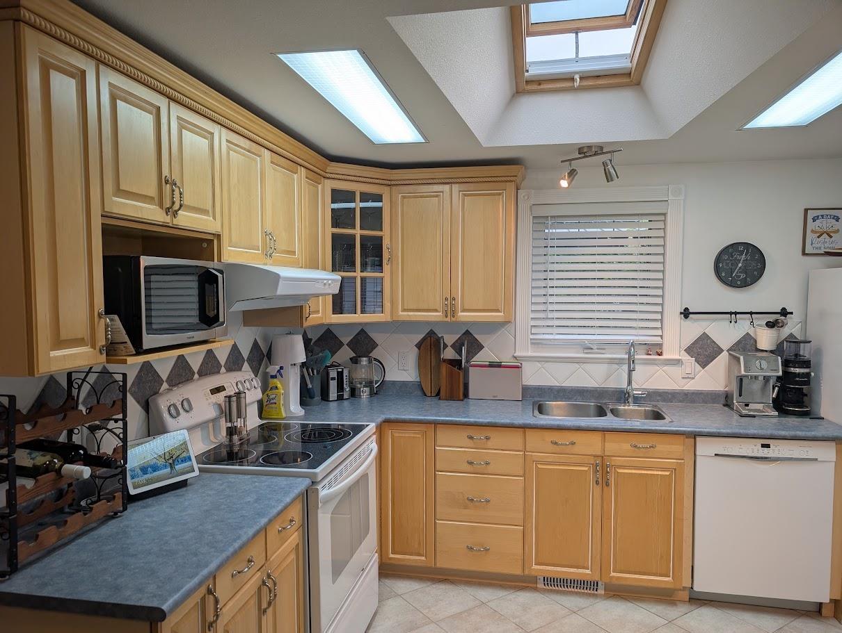 7 2303 Cranley Drive, Surrey, British Columbia  V4A 8W9 - Photo 3 - R3154062