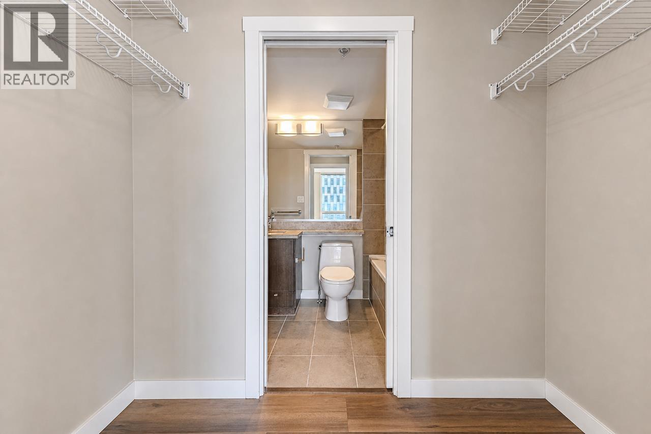 803 2978 Glen Drive, Coquitlam, British Columbia  V3B 0C3 - Photo 18 - R3154120