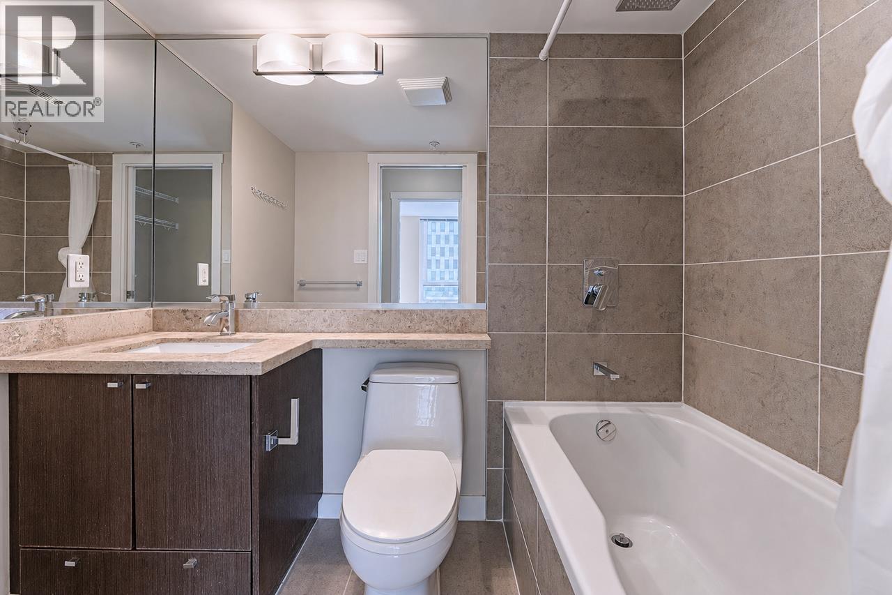 803 2978 Glen Drive, Coquitlam, British Columbia  V3B 0C3 - Photo 23 - R3154120