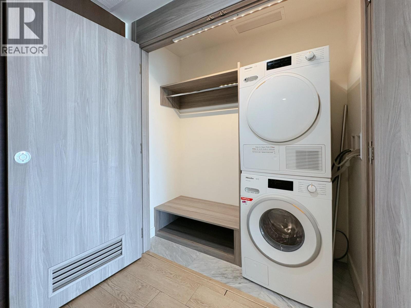 886 87 Nelson Street, Vancouver, British Columbia V6Z 0E8 - Photo 11 - R3154302