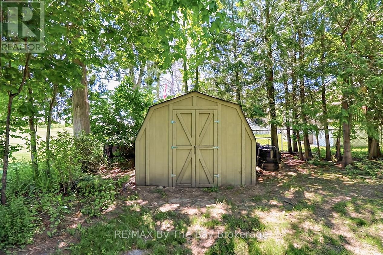 54 Fairway Crescent, Wasaga Beach, Ontario  L9Z 1B8 - Photo 37 - S13486598