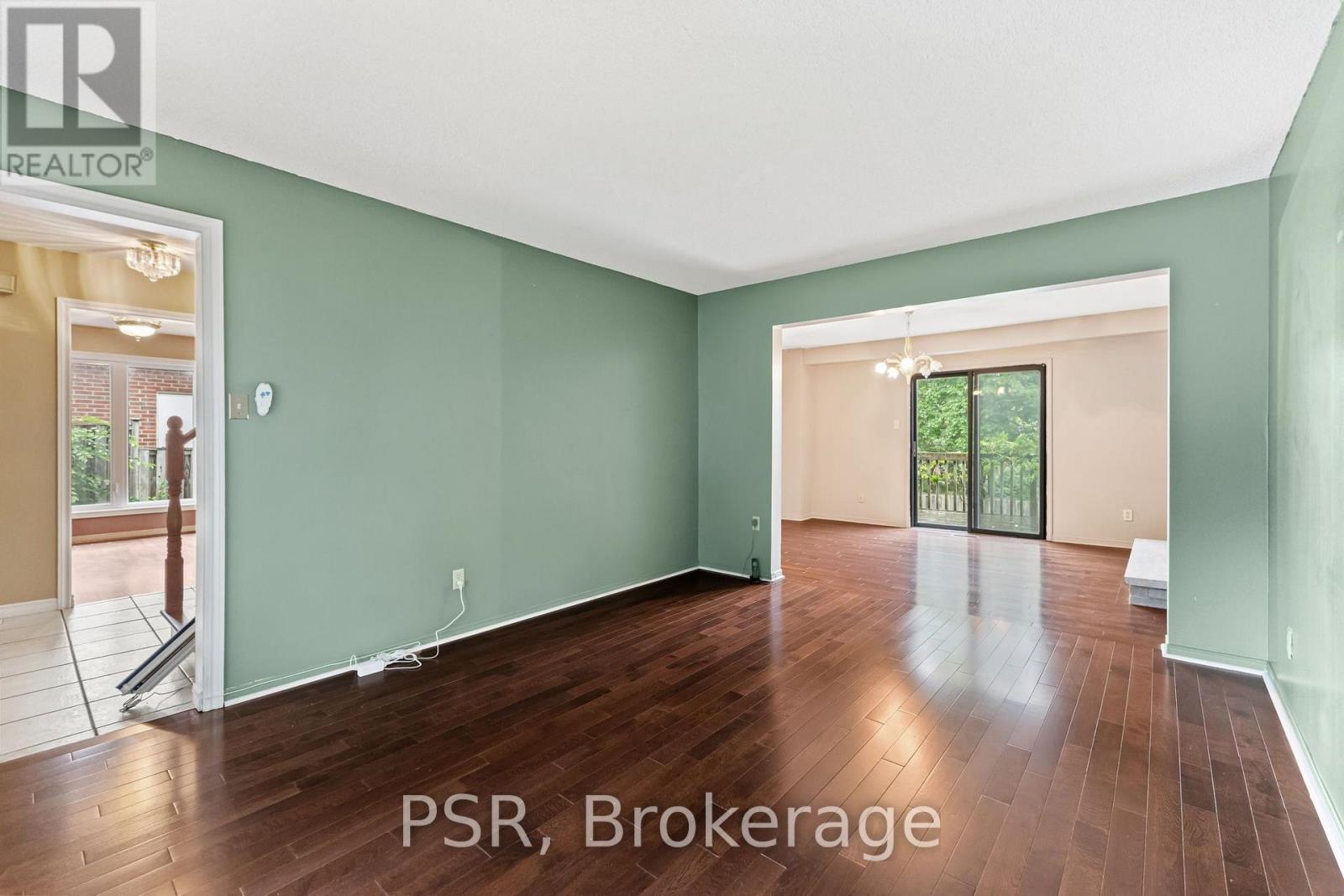 6 Lippincott Court, Richmond Hill, Ontario  L4C 7M5 - Photo 13 - N13658790