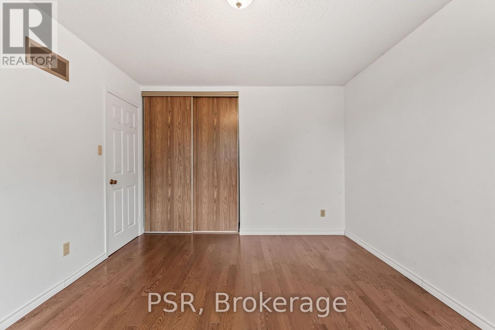 6 Lippincott Court, Richmond Hill, Ontario  L4C 7M5 - Photo 35 - N13658790
