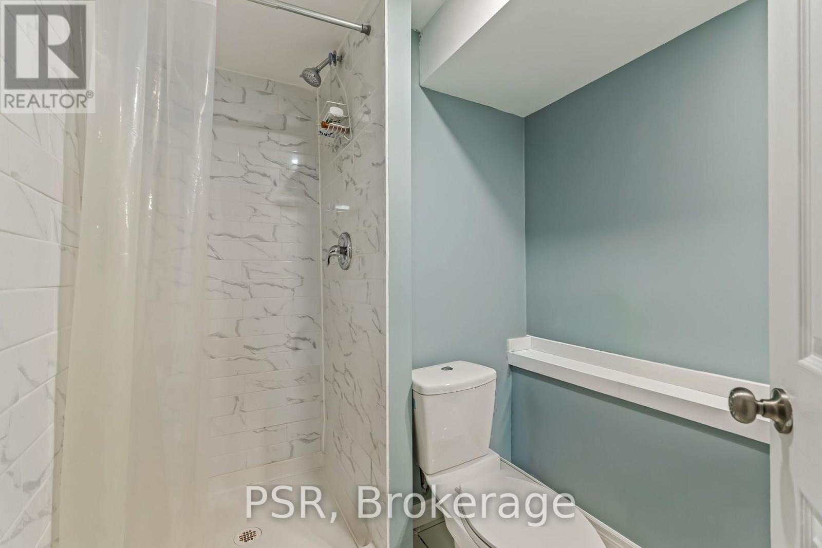 6 Lippincott Court, Richmond Hill, Ontario  L4C 7M5 - Photo 41 - N13658790