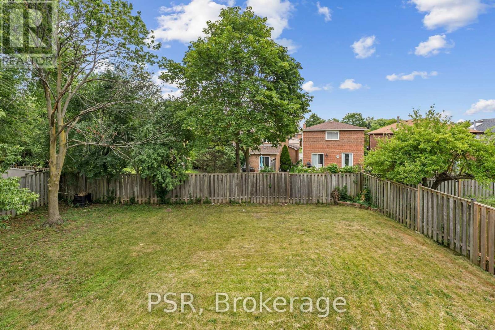 6 Lippincott Court, Richmond Hill, Ontario  L4C 7M5 - Photo 46 - N13658790