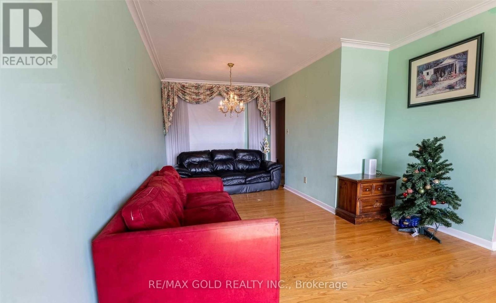 7305 Redstone Road, Mississauga, Ontario  L4T 2B1 - Photo 11 - W13546628