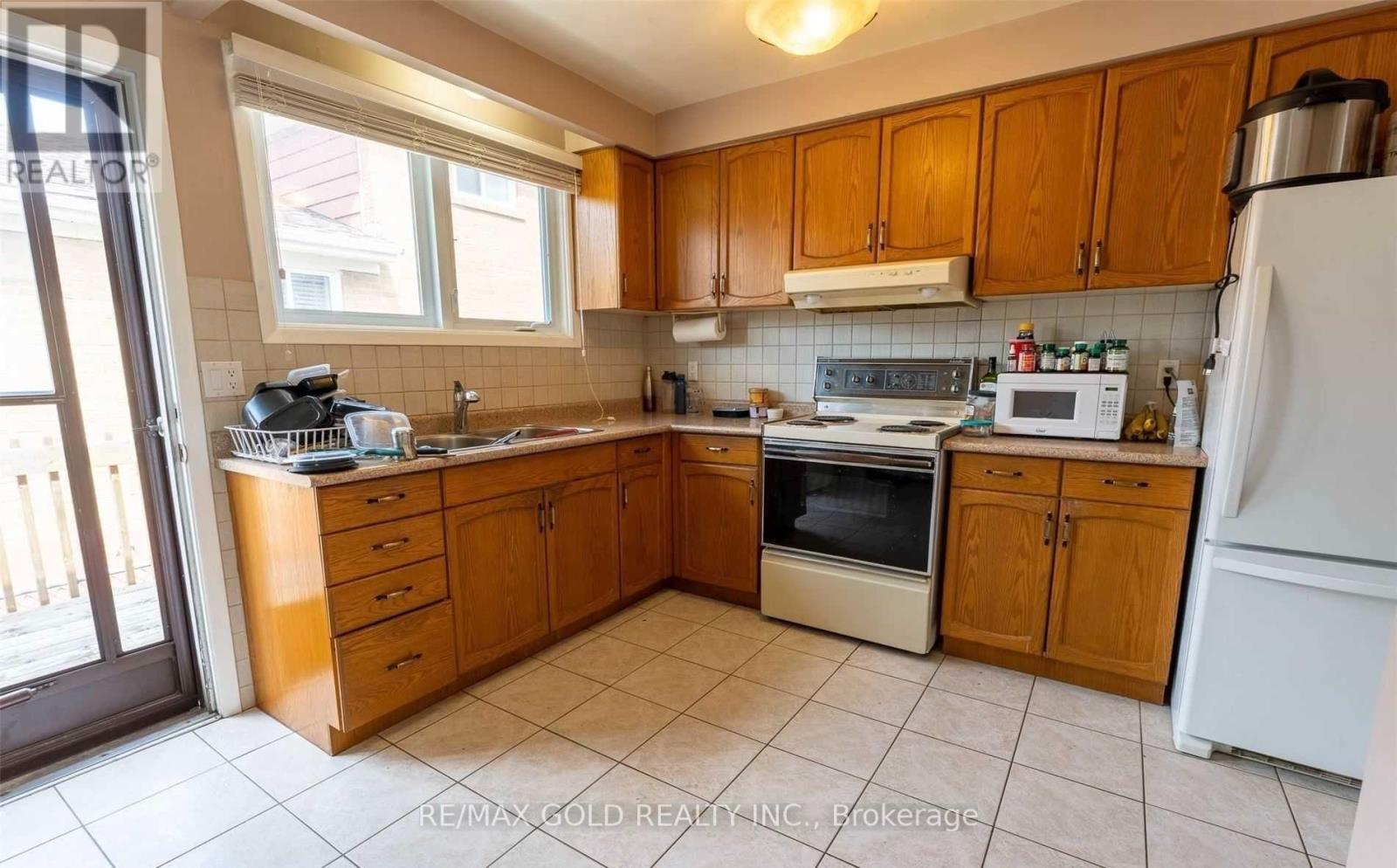 7305 Redstone Road, Mississauga, Ontario  L4T 2B1 - Photo 14 - W13546628