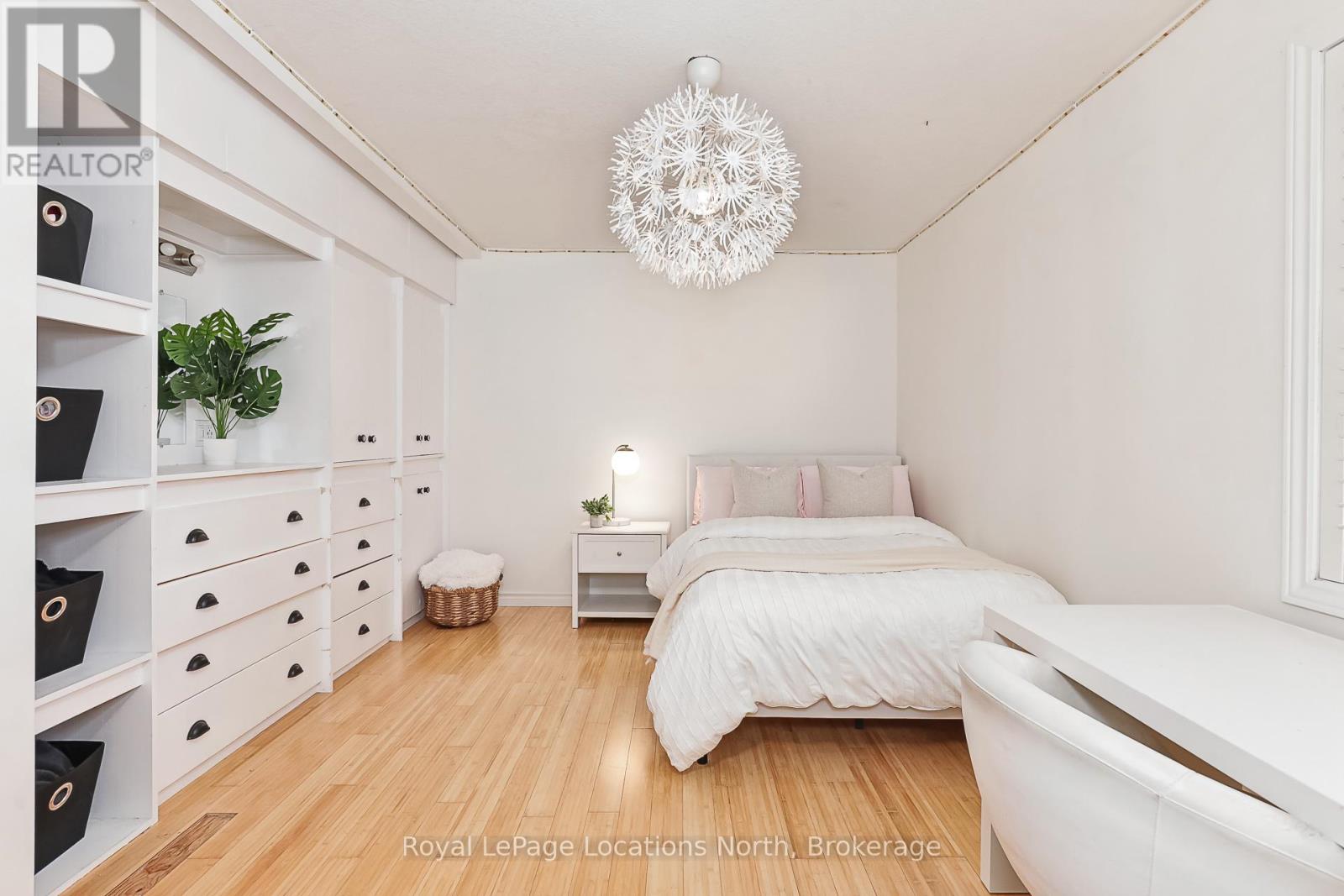 19 Melville Street, Clearview (Nottawa), Ontario  L0M 1P0 - Photo 25 - S13659624