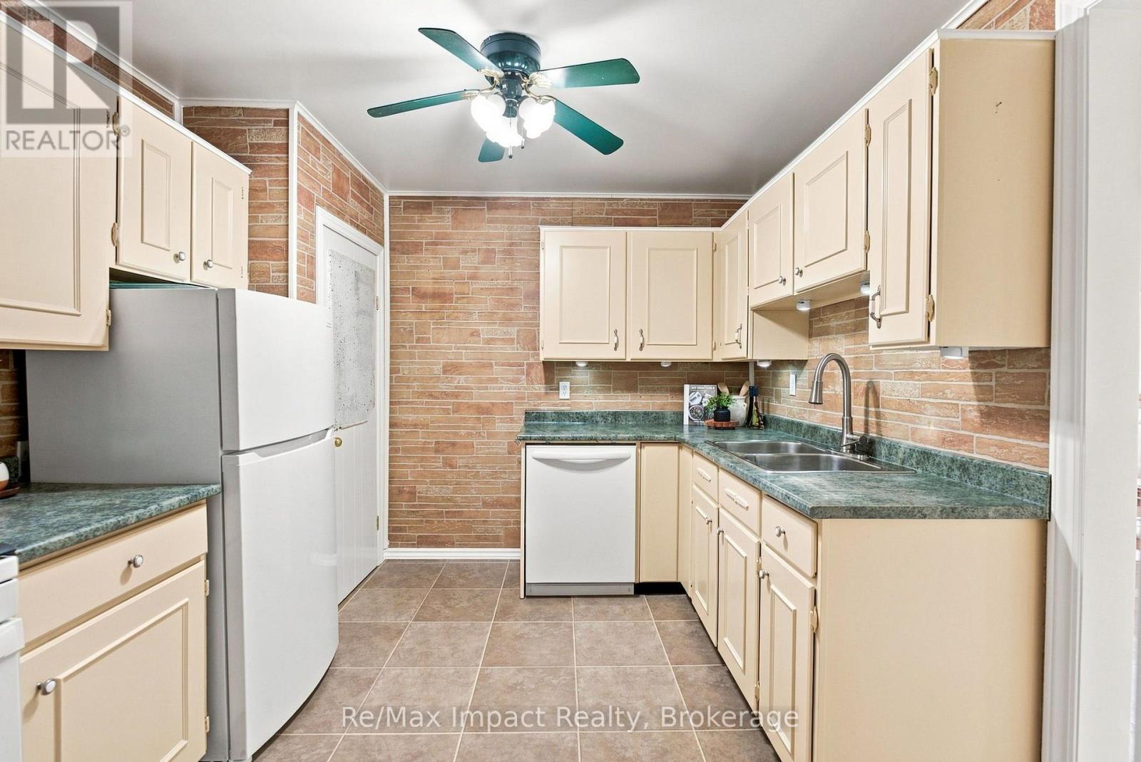 2347 Hancock Road, Clarington, Ontario  L1E 2M3 - Photo 12 - E13659512