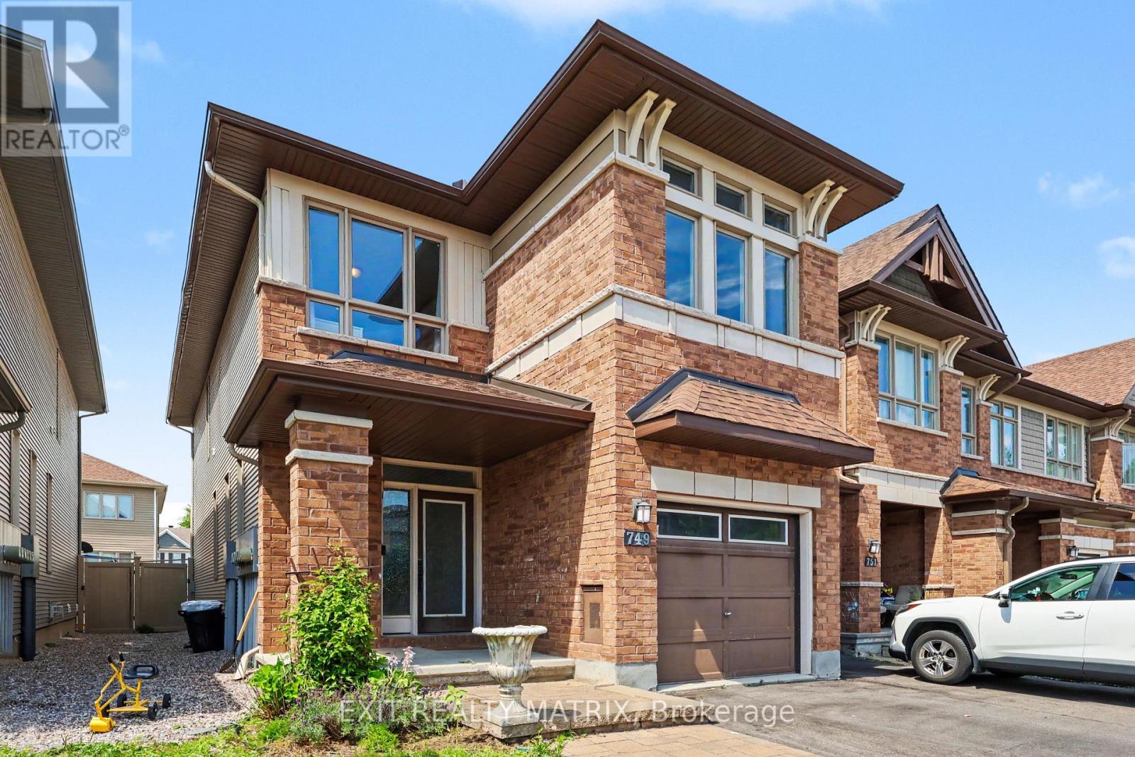 749 Morningstar Way, Ottawa, Ontario  K1W 0G6 - Photo 2 - X13609060