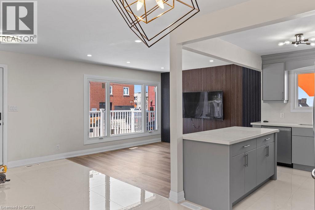 73 Adair Avenue S, Hamilton, Ontario  L8K 3S4 - Photo 8 - 40852581