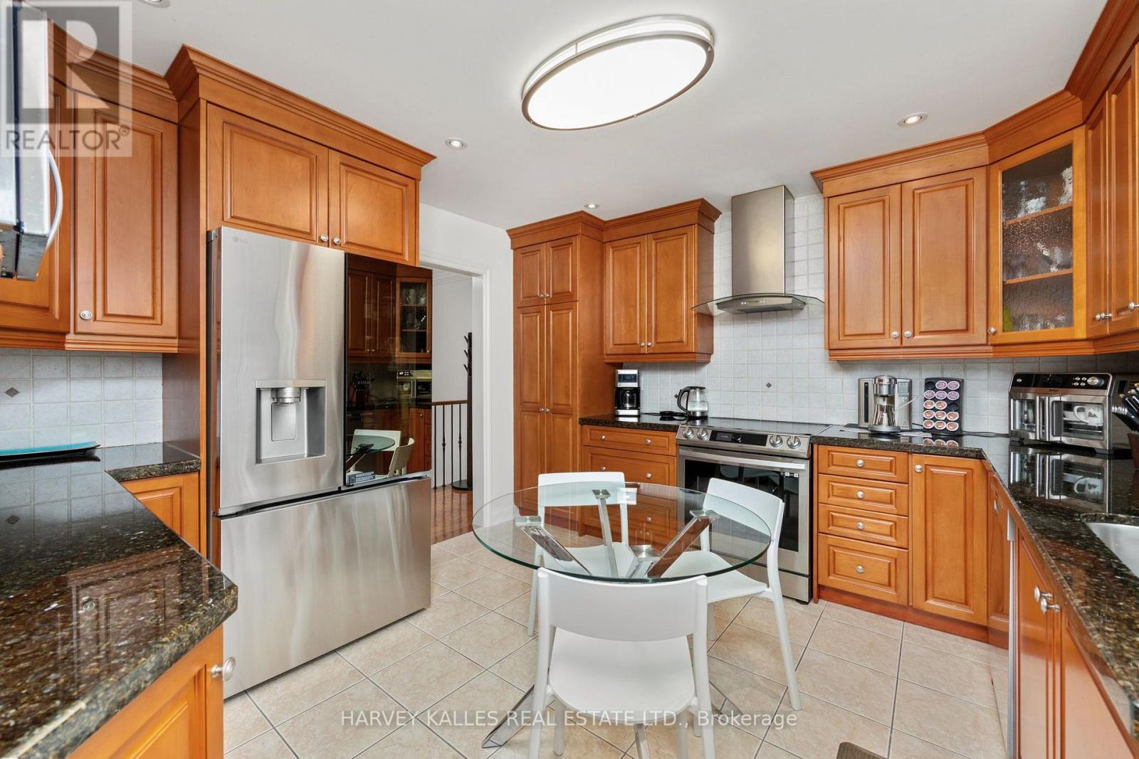 32 Acton Avenue, Toronto, Ontario  M3H 4G7 - Photo 11 - C13659602