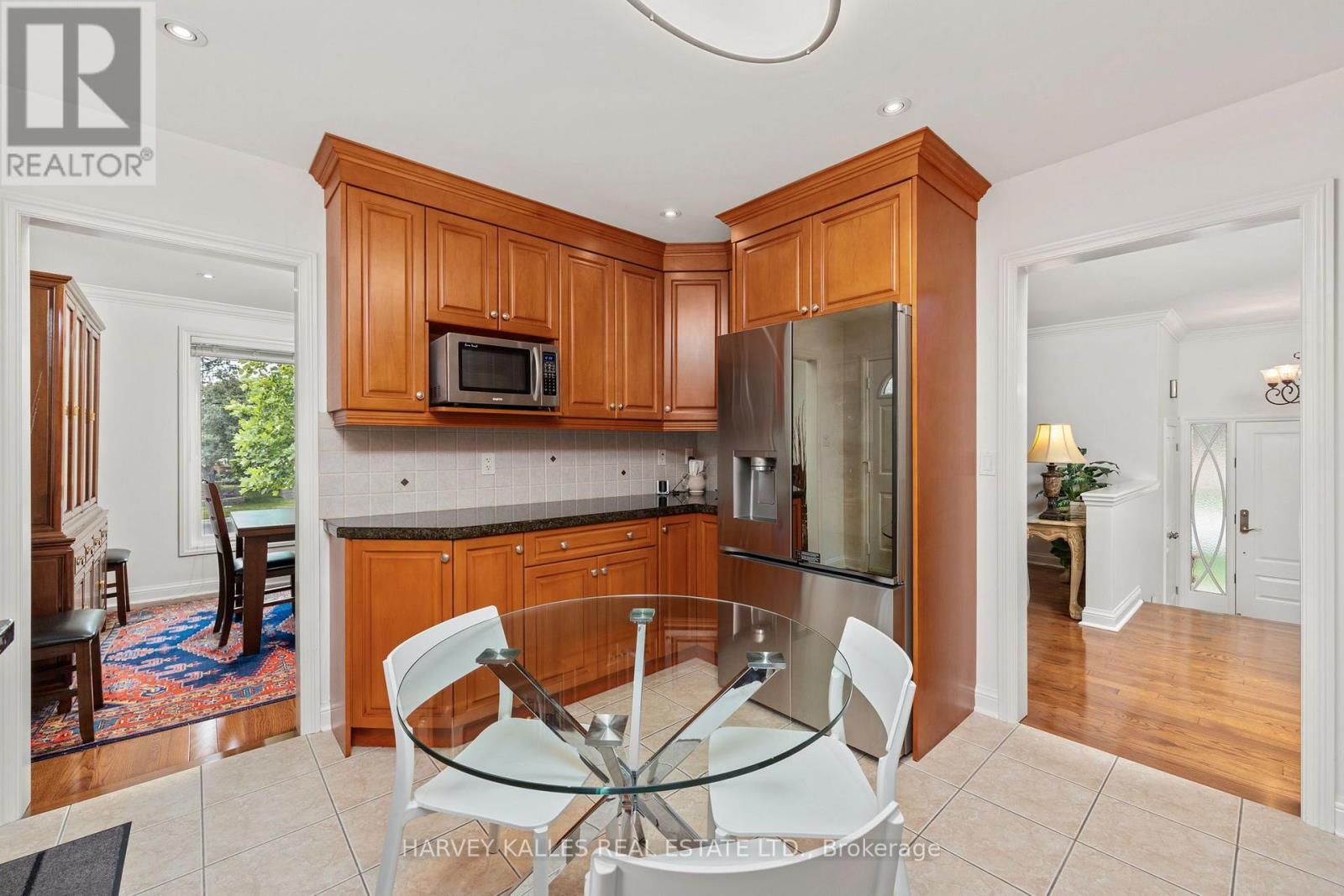 32 Acton Avenue, Toronto, Ontario  M3H 4G7 - Photo 12 - C13659602